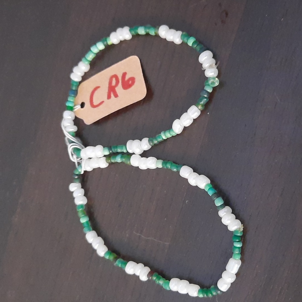 Green and shiny whitebeaded braclet set